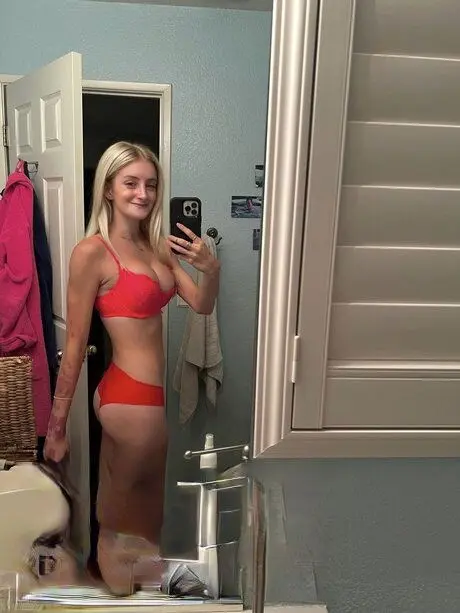 vacamis545 (18) female from US - sexting partner