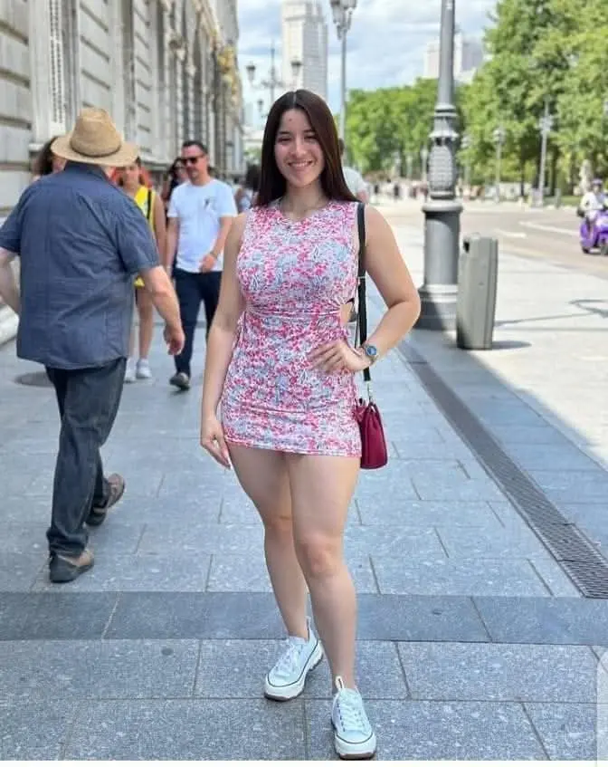 vecetov (23) female from US - sexting partner