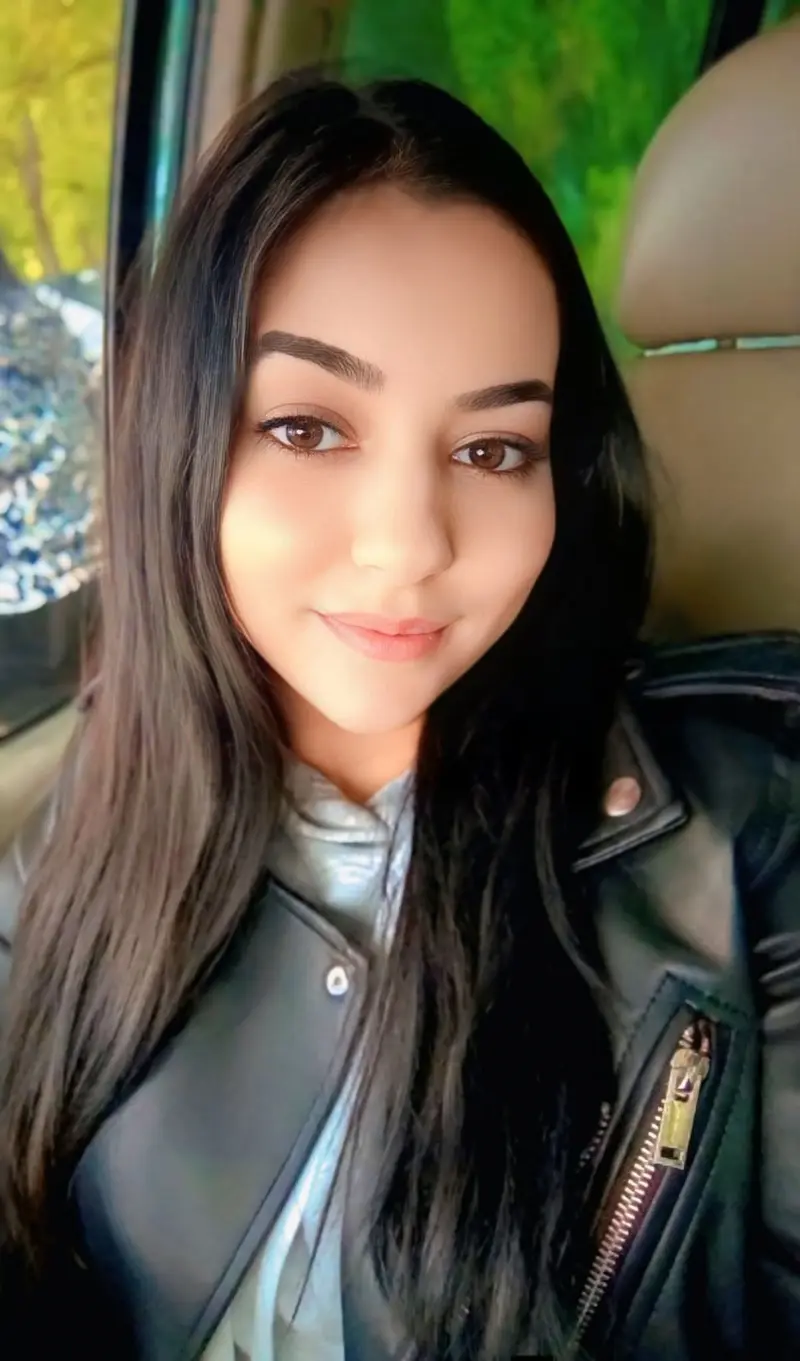 vevakip218 (18) female from IE - sexting partner