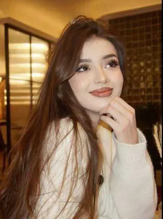 vibafi5677 (18) female from IE - sexting partner