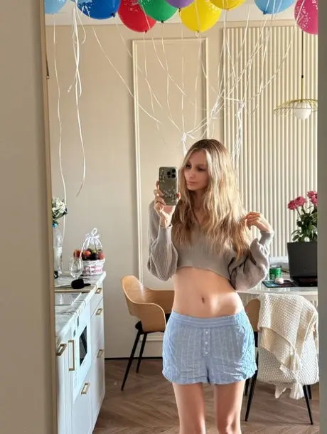 vigap99730 (18) female from US - sexting partner