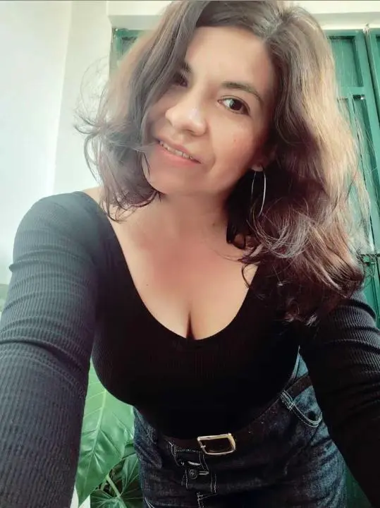 vikero6731 (18) female from GB - sexting partner