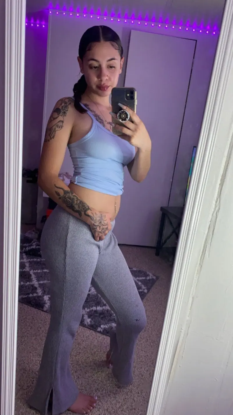 vizowu (23) female from DE - sexting partner