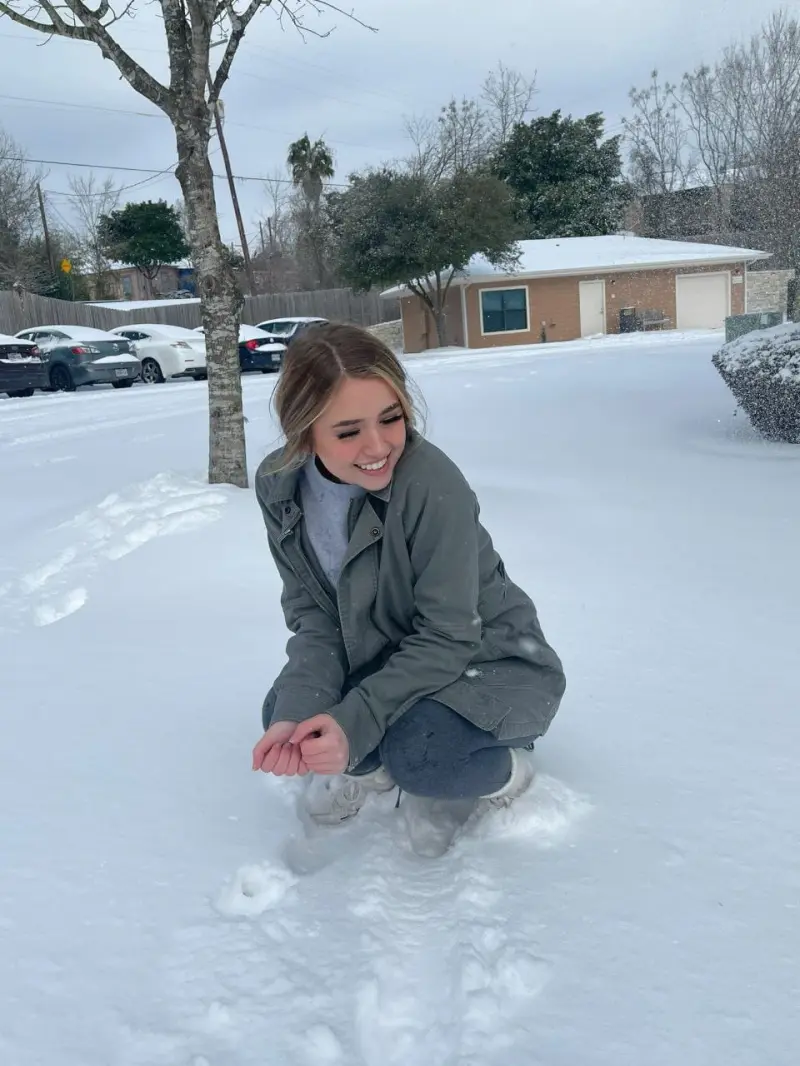 vopom34611 (18) female from US - sexting partner