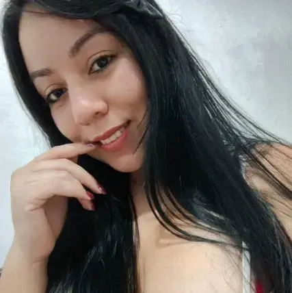 vozupybe (18) female from US - sexting partner