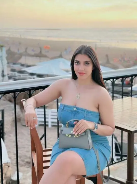 vynynumu (18) female from US - sexting partner