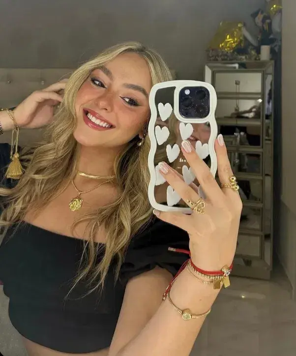 wabajo2536 (24) female from US - sexting partner