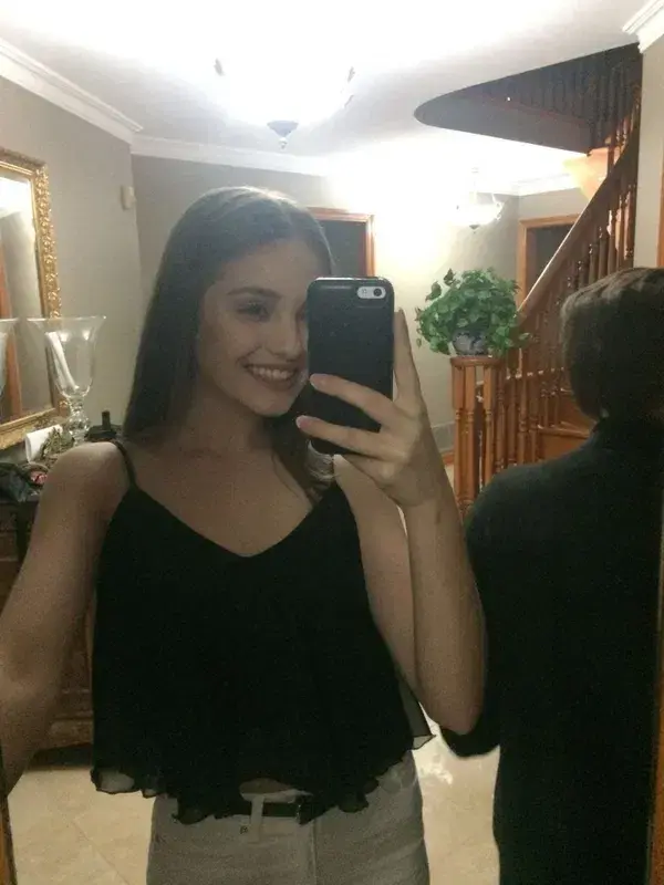 wamar34327 (23) female from GB - sexting partner