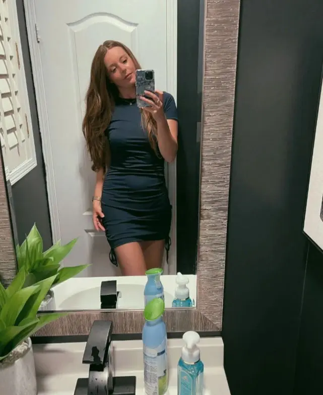 wanixik (18) female from DE - sexting partner