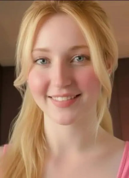 webew47383 (18) female from GB - sexting partner