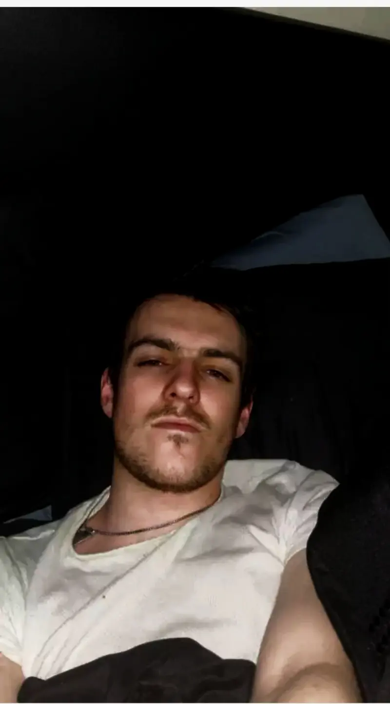 whyalwaysmarty (28) male from GB - sexting partner