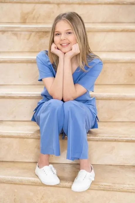 wimiyit141 (18) female from GB - sexting partner