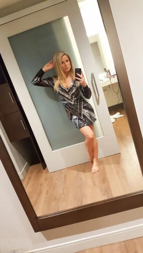 wipoto4631 (20) female from GB - sexting partner