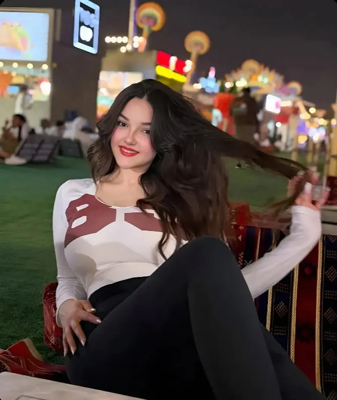 woneho (18) female from US - sexting partner