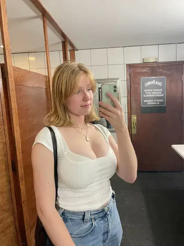 worif37583 (21) female from DE - sexting partner