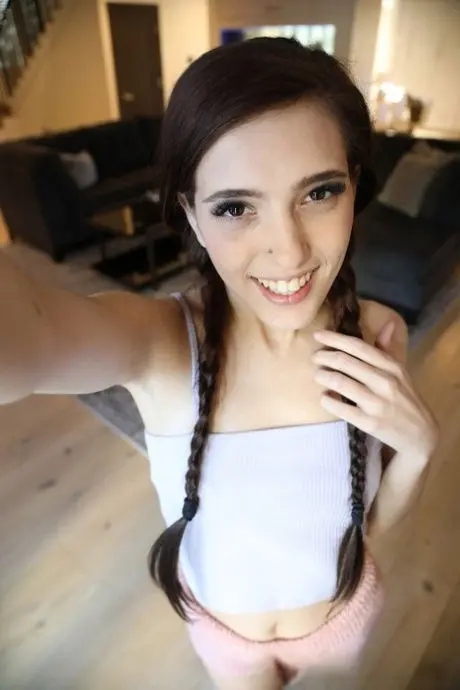 worir42537 (18) female from CA - sexting partner