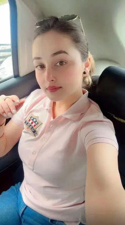 wowab81781 (18) female from US - sexting partner