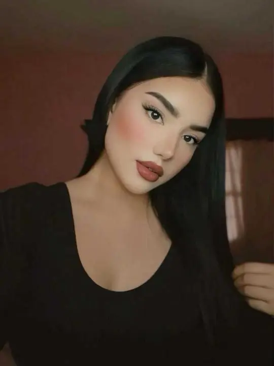 wujonoxa (18) female from AT - sexting partner