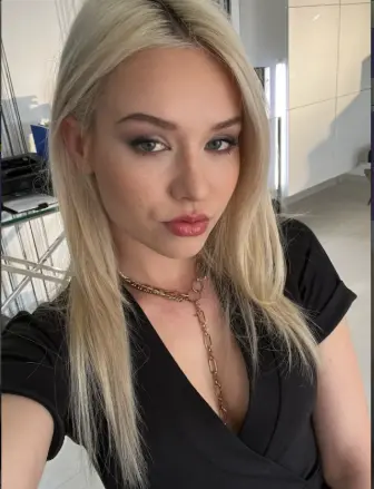 wy9xjw1pyp (18) female from US - sexting partner