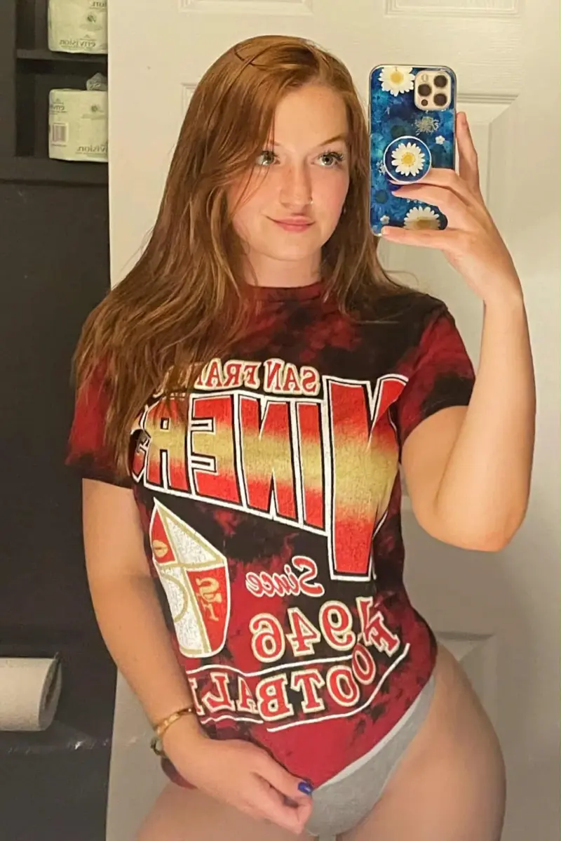 xacitax258 (18) female from US - sexting partner