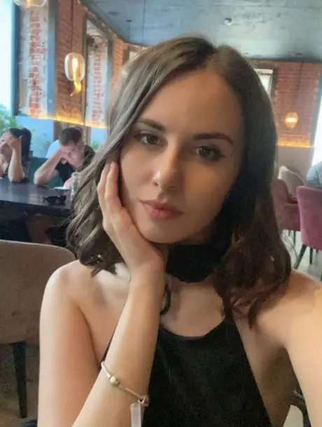 xadihix729 (18) female from AT - sexting partner