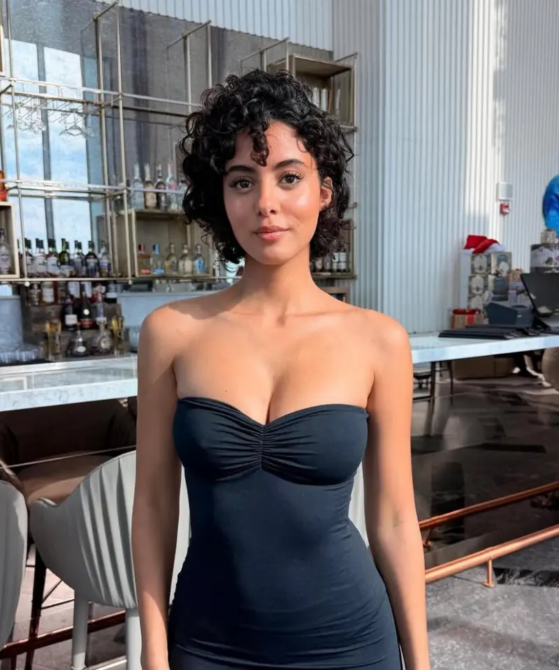 xalak45024 (27) female from US - sexting partner