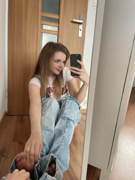 xanawiti (25) female from US - sexting partner