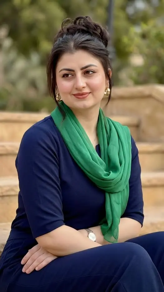 xawoj21007 (25) female from US - sexting partner