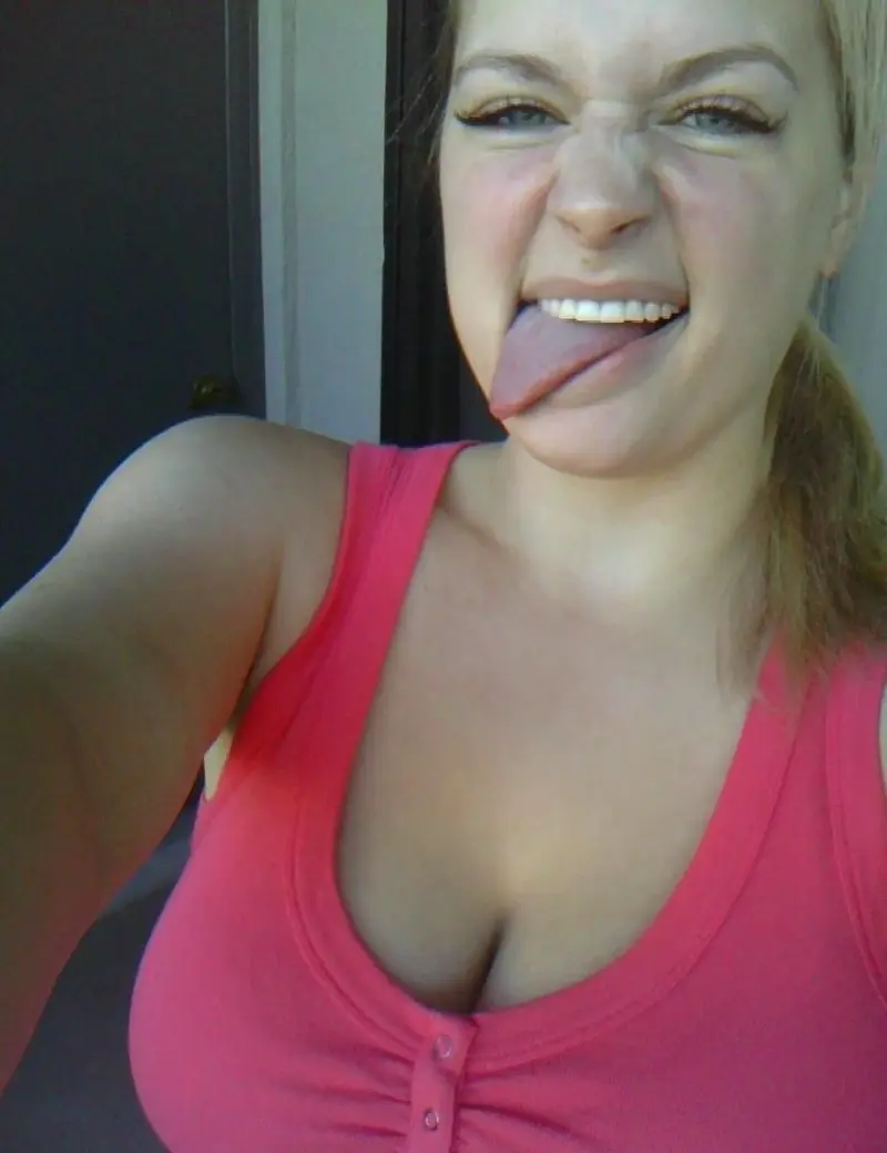 xayito5646 (18) female from CA - sexting partner