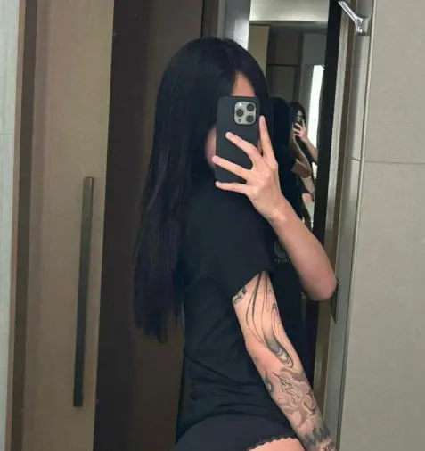 xedise (18) male from AU - sexting partner