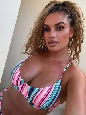 xelim34996 (18) female from AU - sexting partner