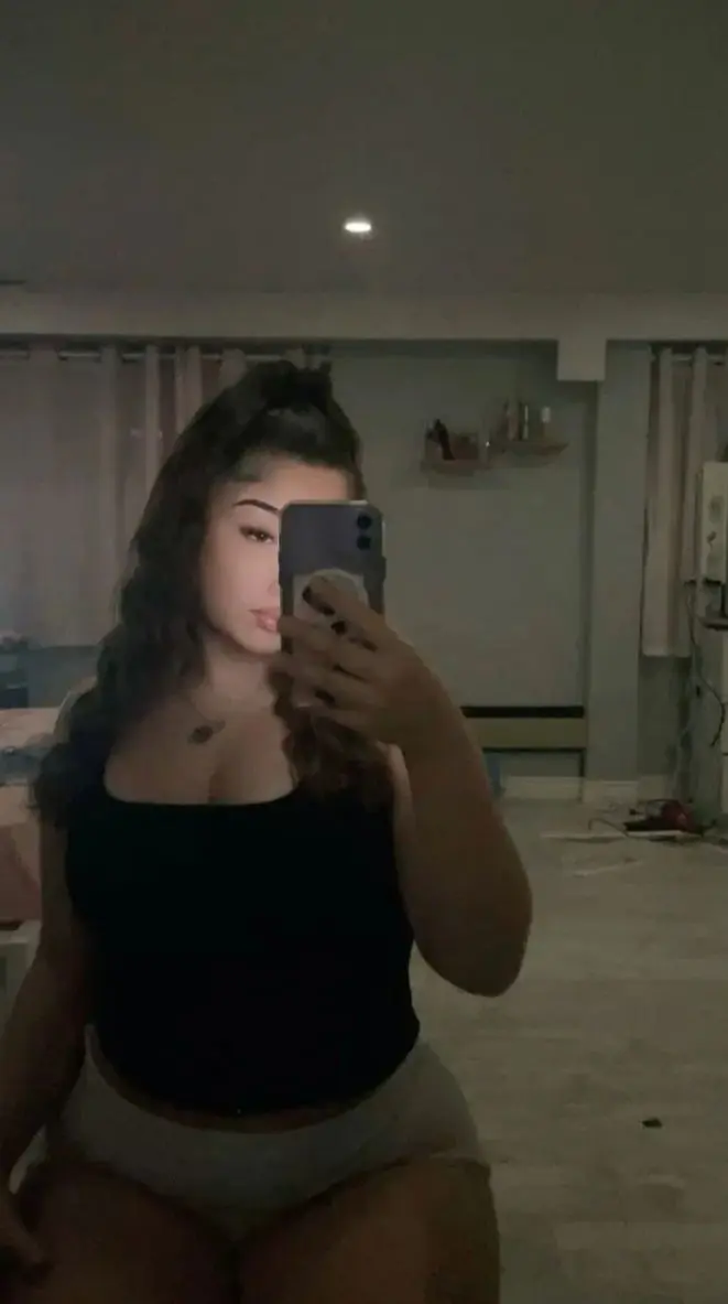 xelokk (18) female from US - sexting partner