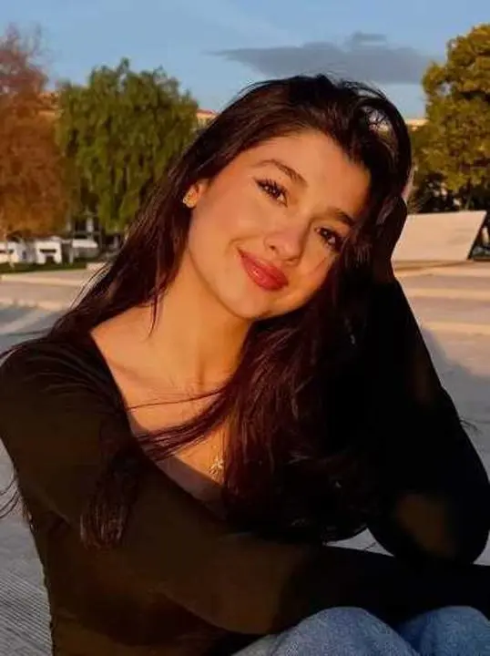 xemozige (18) female from US - sexting partner