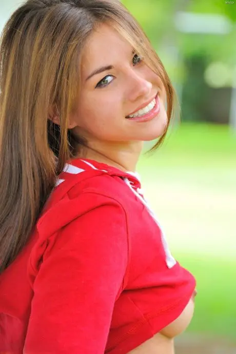 xepofo8739 (21) female from US - sexting partner