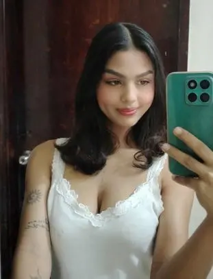 xezihu (18) male from DK - sexting partner