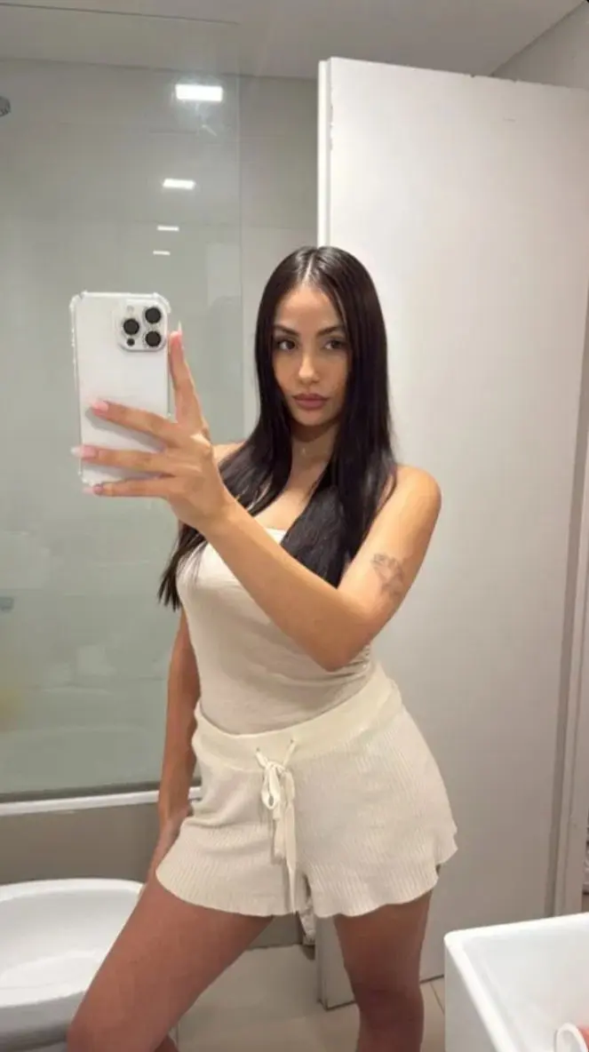 xifatiui (18) female from US - sexting partner