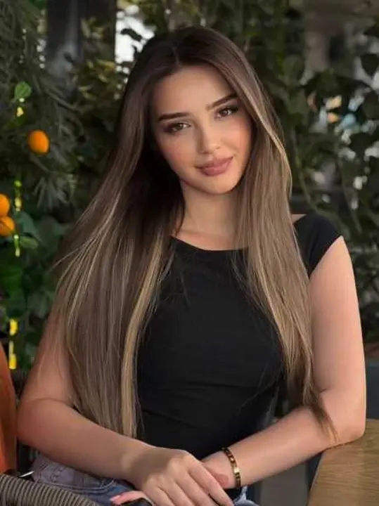 xinake (18) female from US - sexting partner