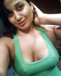 xinor86407 (19) female from CA - sexting partner