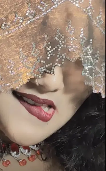 xiwager871 (18) female from CH - sexting partner