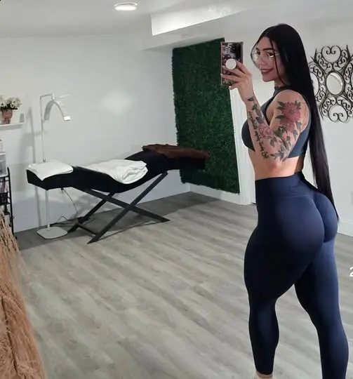 xocexem804 (18) female from DJ - sexting partner