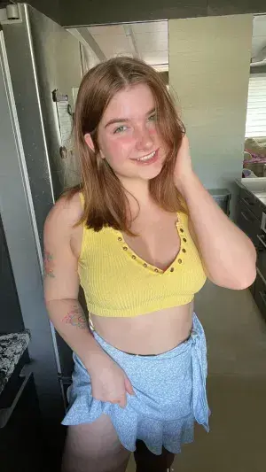 xofela4895 (18) female from GB - sexting partner