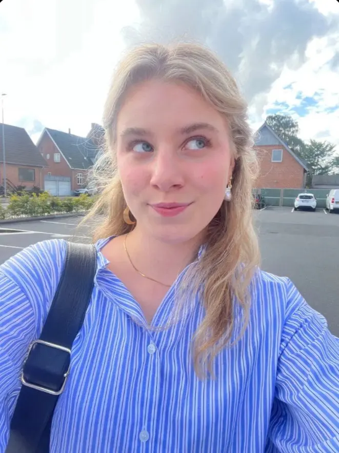 xotlyqbt (18) female from SE - sexting partner