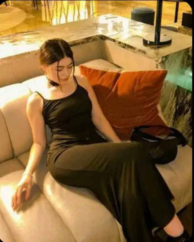 xypusebu (18) female from DE - sexting partner