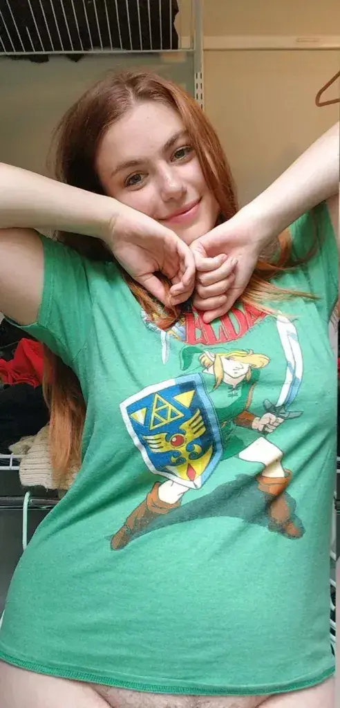 yewalit909 (18) female from US - sexting partner