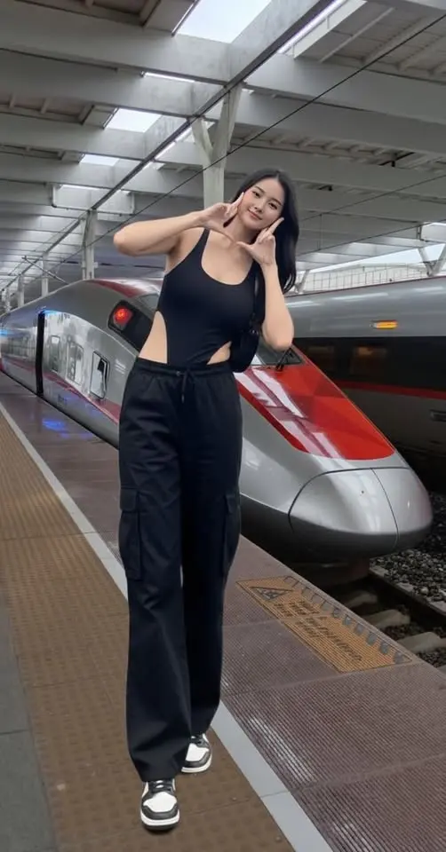 yewopel206 (18) female from US - sexting partner