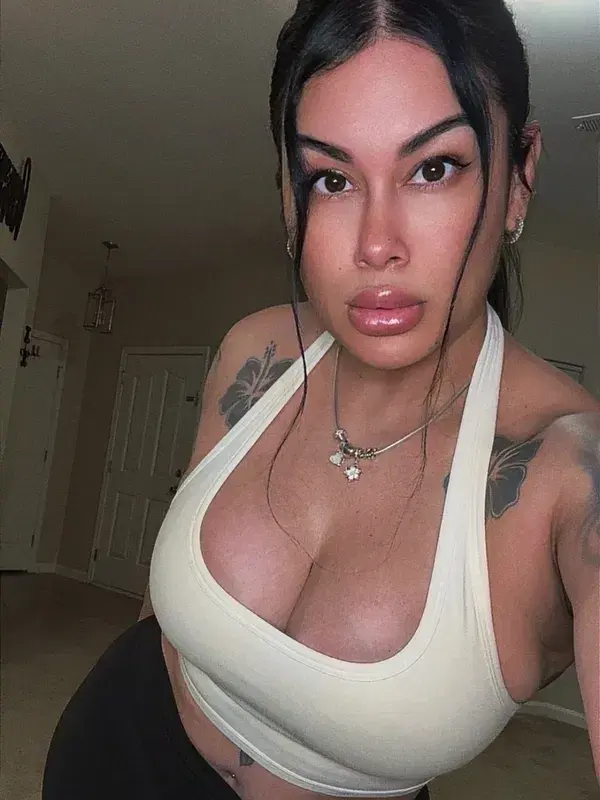 yokexa8626 (18) female from US - sexting partner