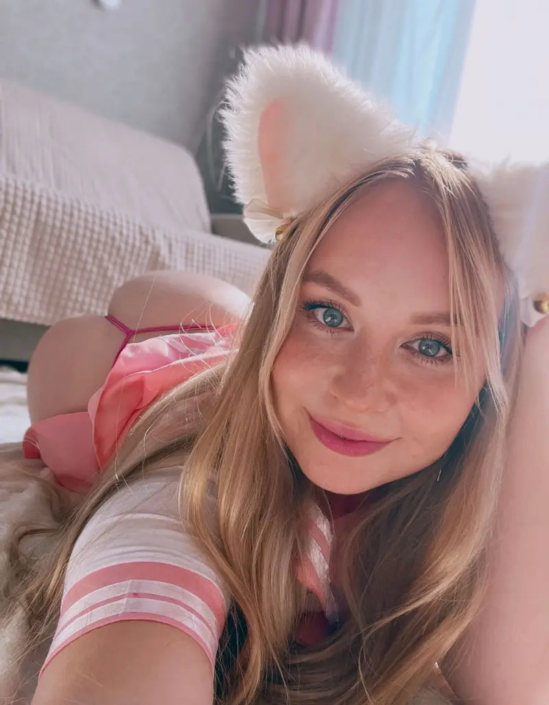 yonije7513 (18) male from US - sexting partner