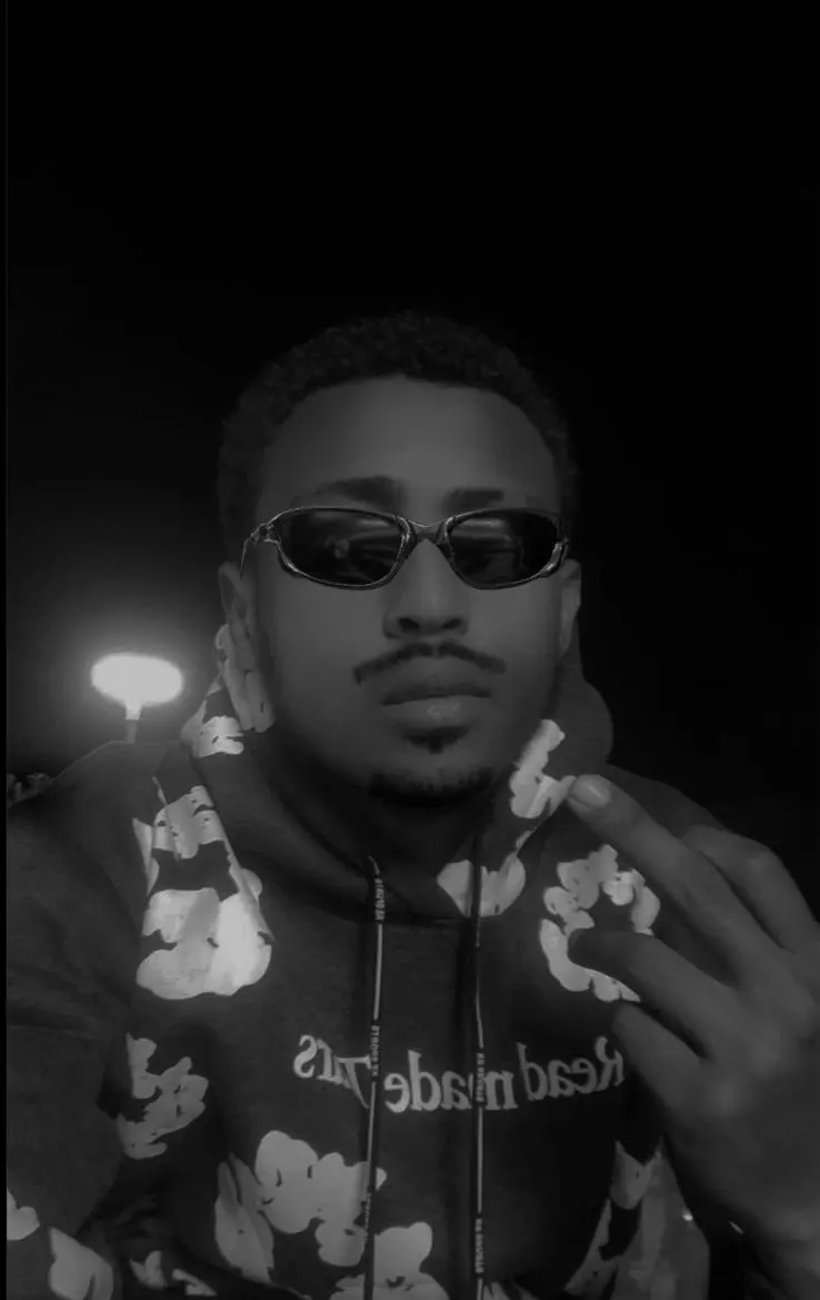 yosebeny767 (18) male from ET - sexting partner