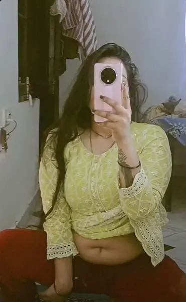 yovej18702 (18) female from SE - sexting partner