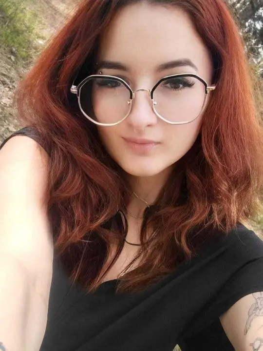 yuonvak (25) female from AT - sexting partner